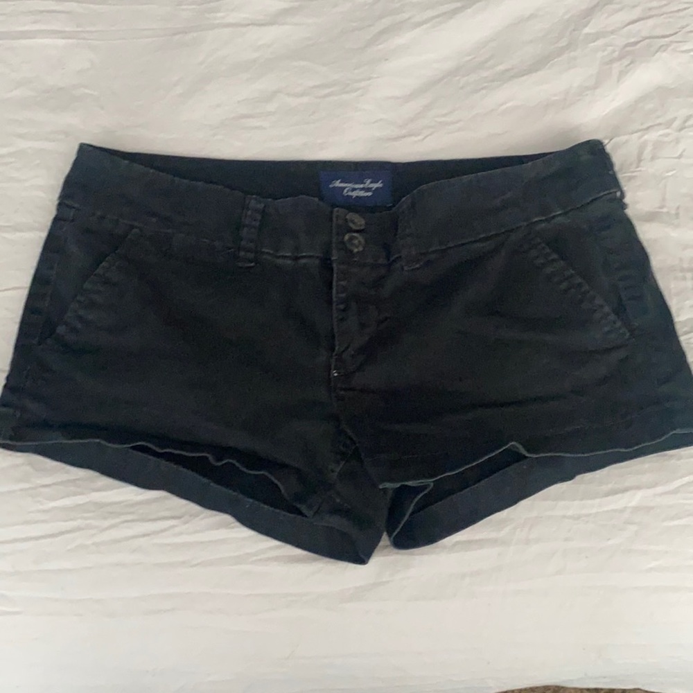 AMERICAN EAGLE BLACK SHORTS